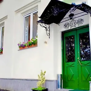 Triple Eight *** Tbilisi