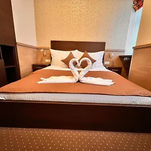 21 And Otel Budapeşte